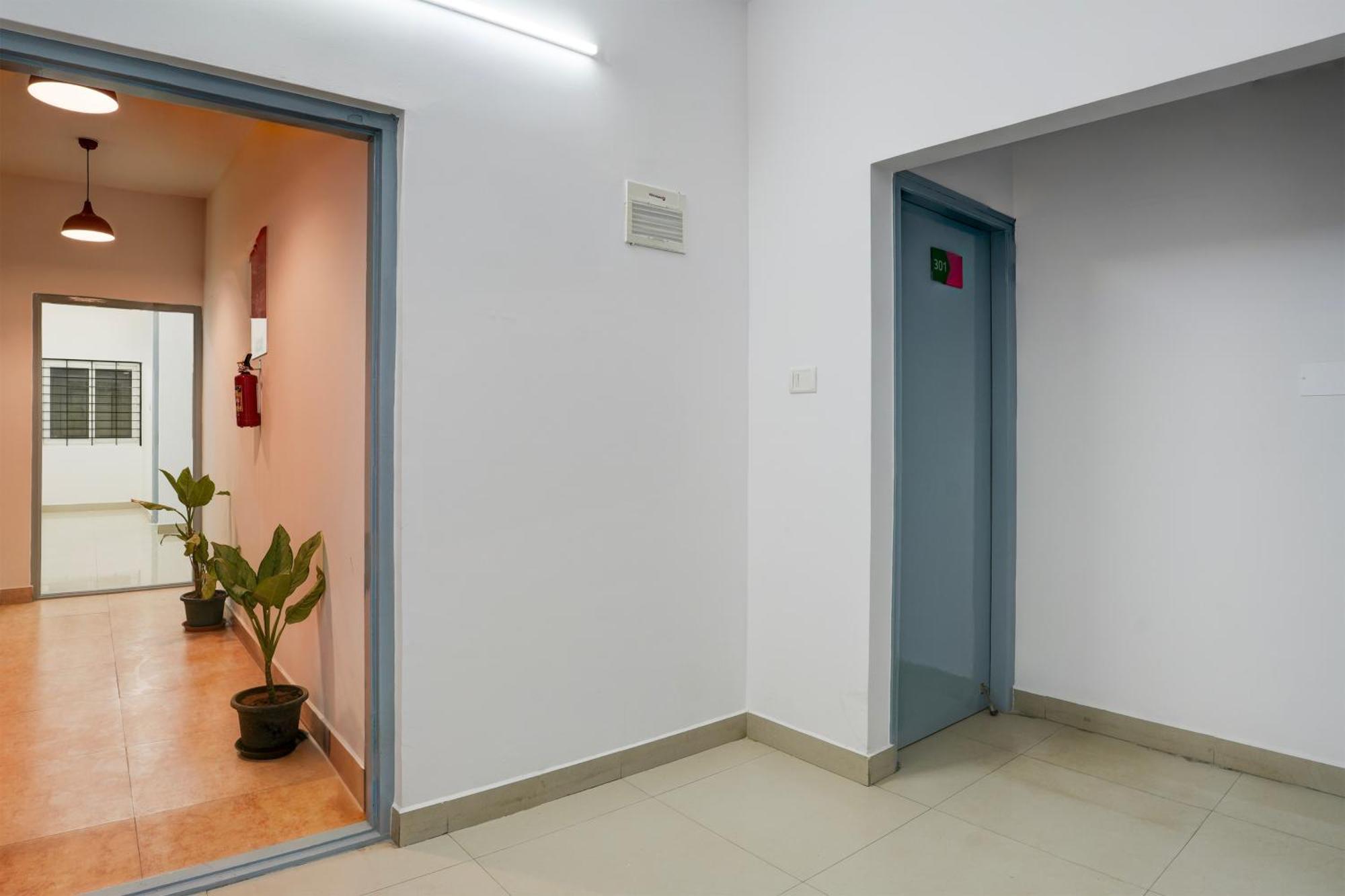 Super Hotel O Whitefield Bangalore Bagian luar foto